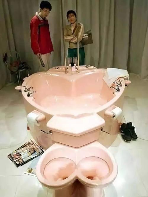 广州奇葩厕所装修